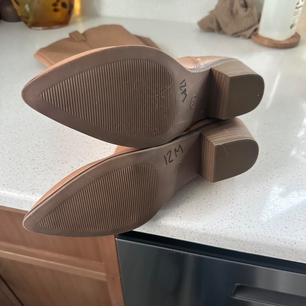 Tan Western Boots - Picture 4 of 6